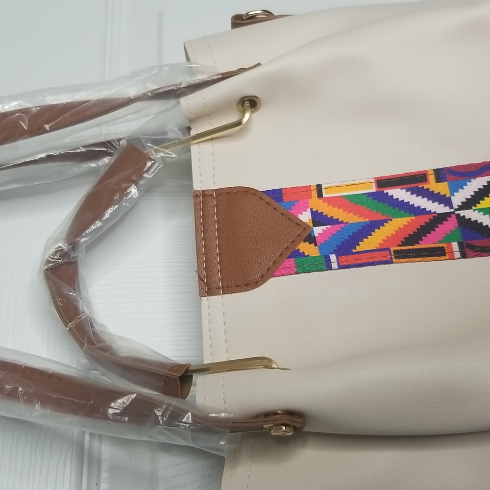 Cream purse and accessories
